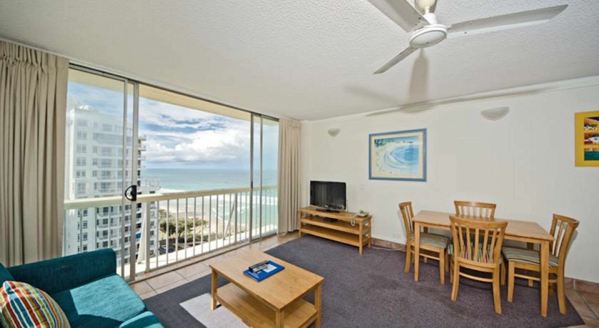 Chateau Beachside Resort Gold Coast Exterior photo