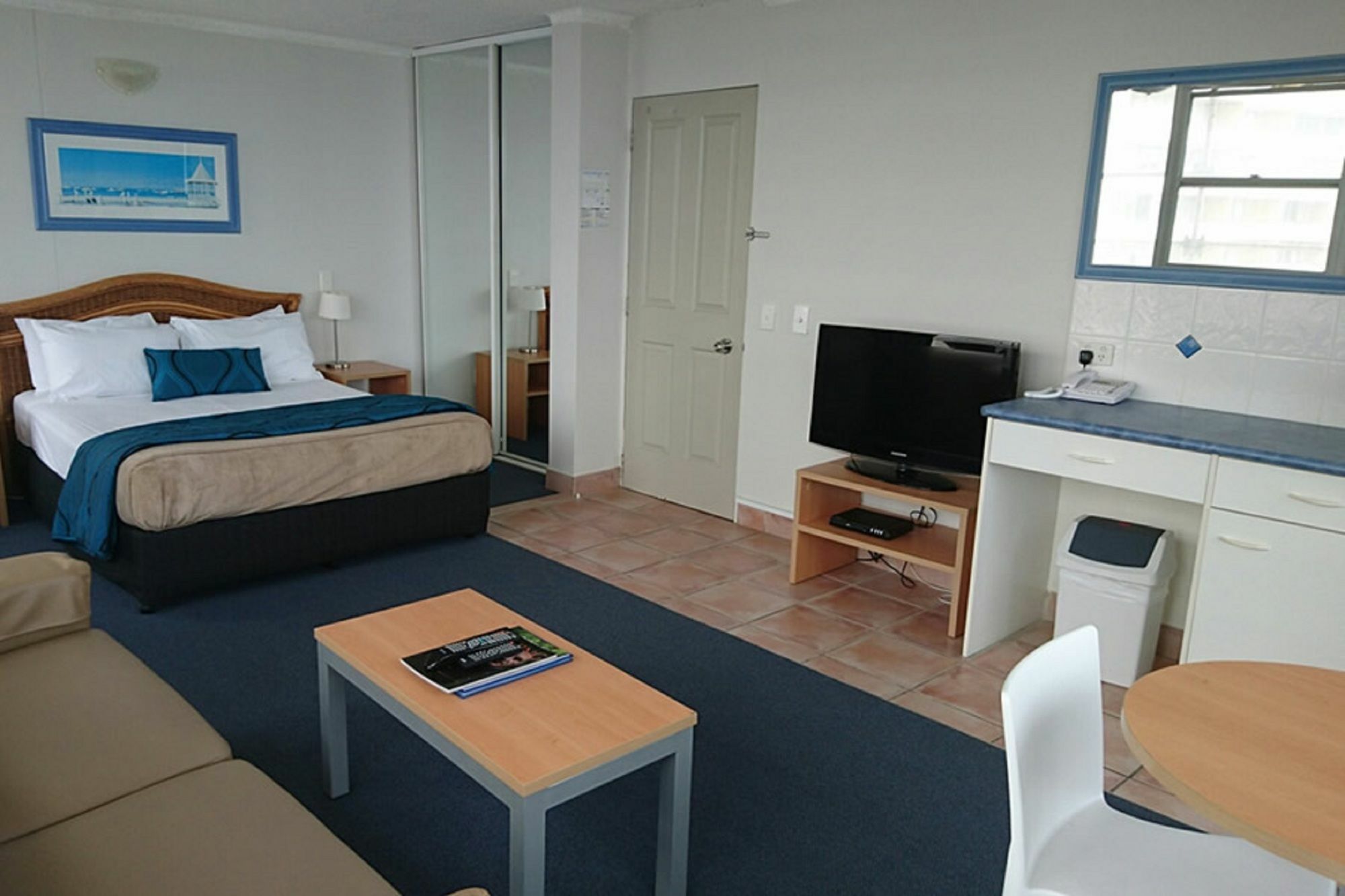 Chateau Beachside Resort Gold Coast Exterior photo